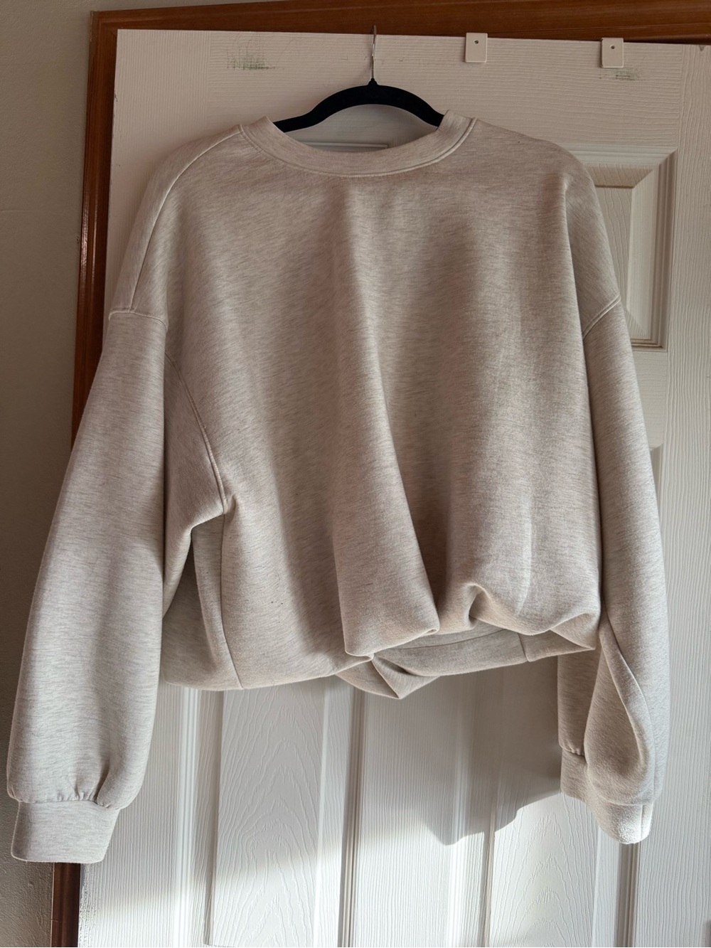 Old Navy Women's Crewneck Sweatshirt in Light Cream